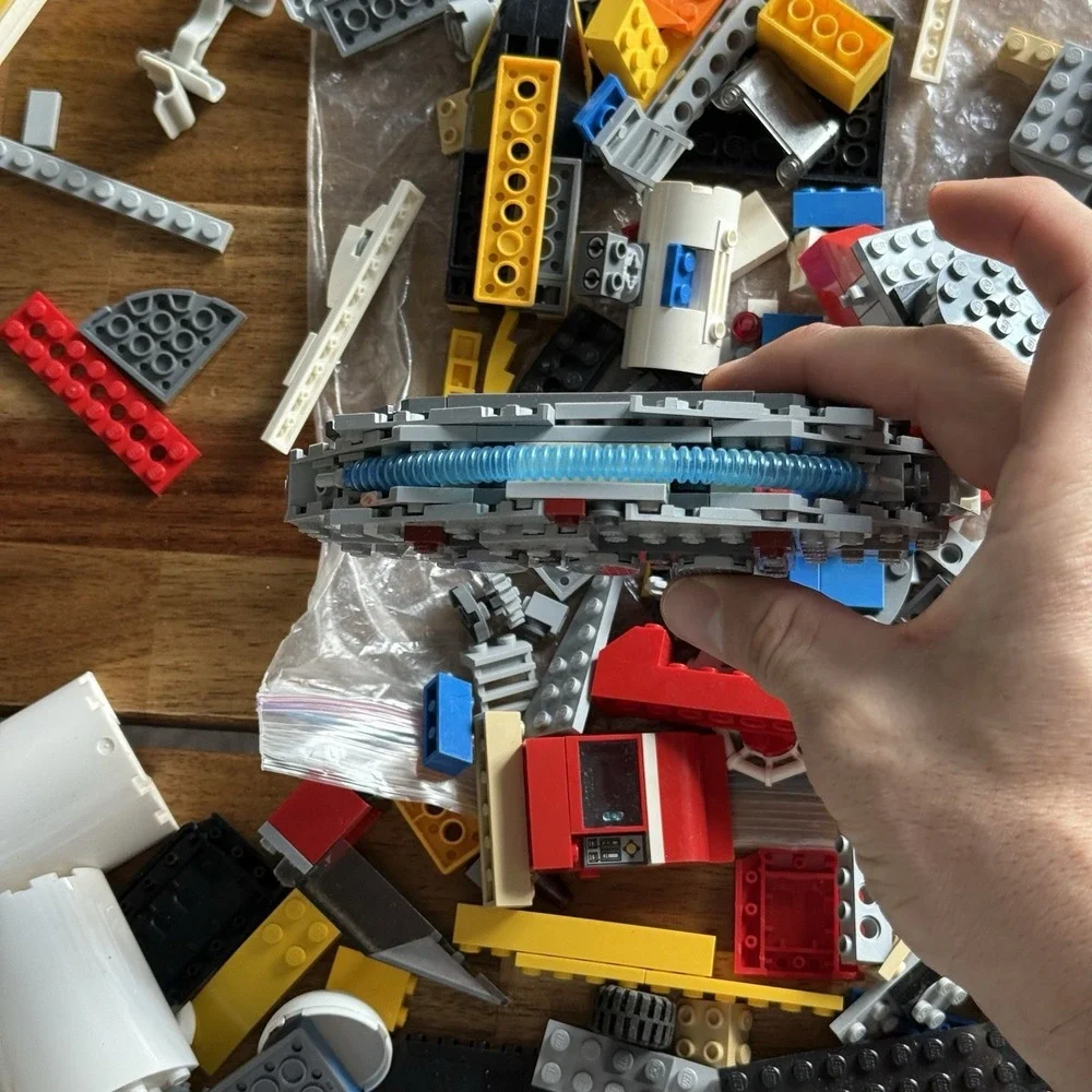 LEGO BULK LOT 7 LB+ POUND TECHNIC ATLANTIS BRICKS W HOLES STAR WARS WHEELS CRANE